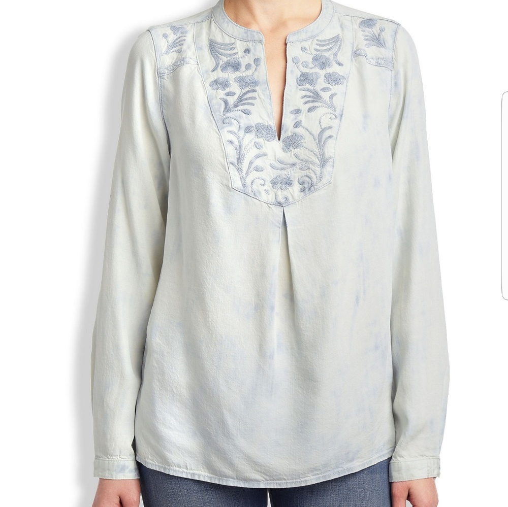 Lucky Brand indigo embroidered top sz L